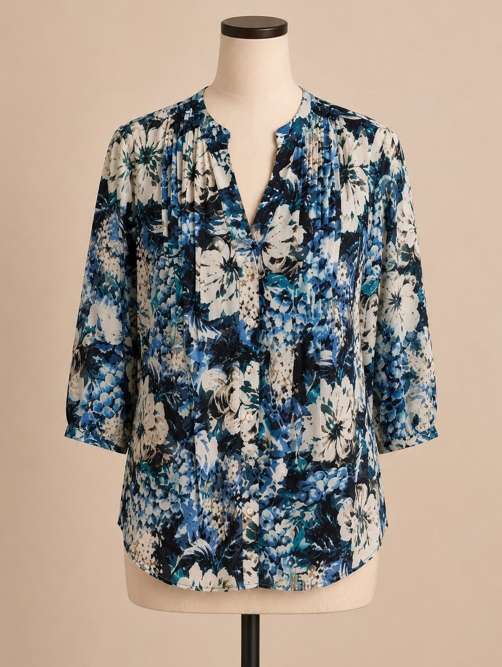 IZOD BLUE FLORAL BLOUSE 3/4 SLEEVE SIZE MEDIUM